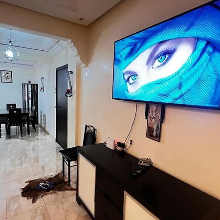 Magnifique Appartement Spacieux Confort Propre Familial 2 Chambres Salon Et Salle A Manger A 20Mn A Pied De Place Jemaa El Fina 4 Piscines Dans Espace De Golf A 12 Mn En Voitures L Entree Est Gratuit Pour La Clientele Ouvert Entre 10H Et 20H مراكش المظهر الخارجي الصورة