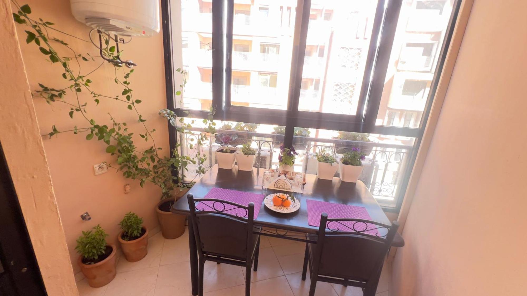 Magnifique Appartement Spacieux Confort Propre Familial 2 Chambres Salon Et Salle A Manger A 20Mn A Pied De Place Jemaa El Fina 4 Piscines Dans Espace De Golf A 12 Mn En Voitures L Entree Est Gratuit Pour La Clientele Ouvert Entre 10H Et 20H مراكش المظهر الخارجي الصورة